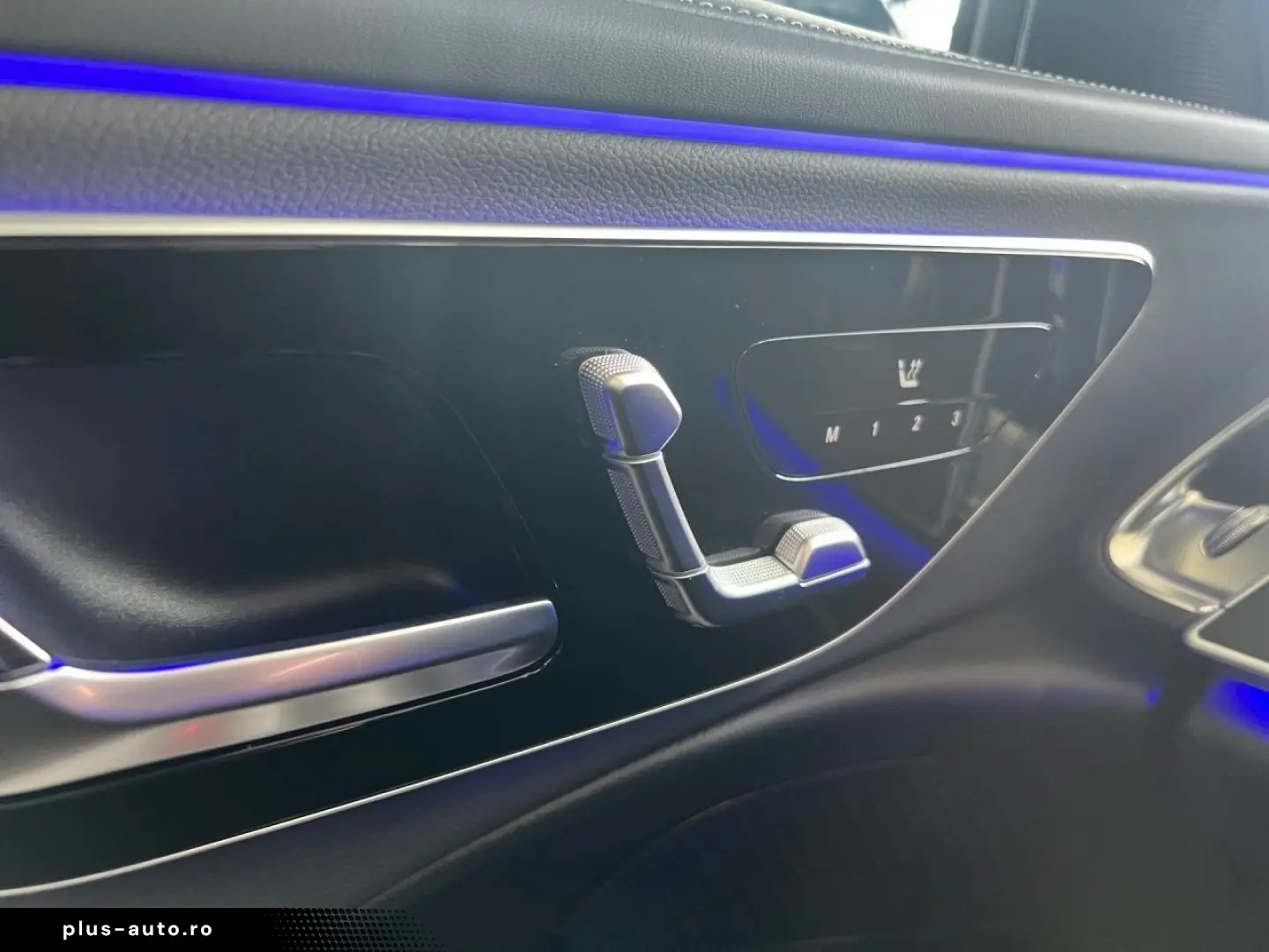 MERCEDES-BENZ E 300 de AMG Night Pano AHK Digital Li&hellip;