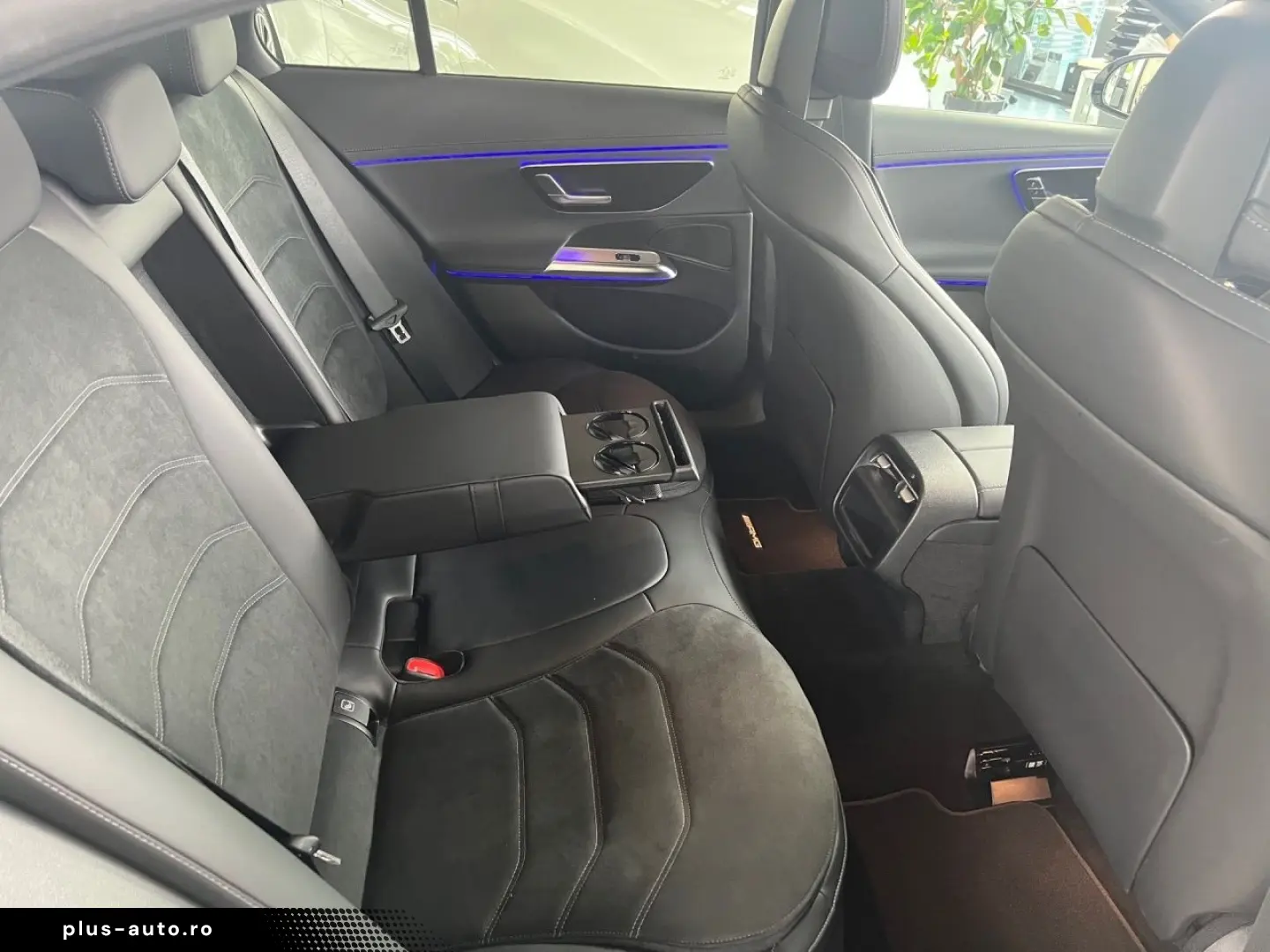 MERCEDES-BENZ E 300 de AMG Night Pano AHK Digital Li&hellip;