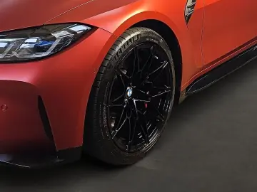 BMW M4 Competition FrozenOrange MCarbonExterieur Las