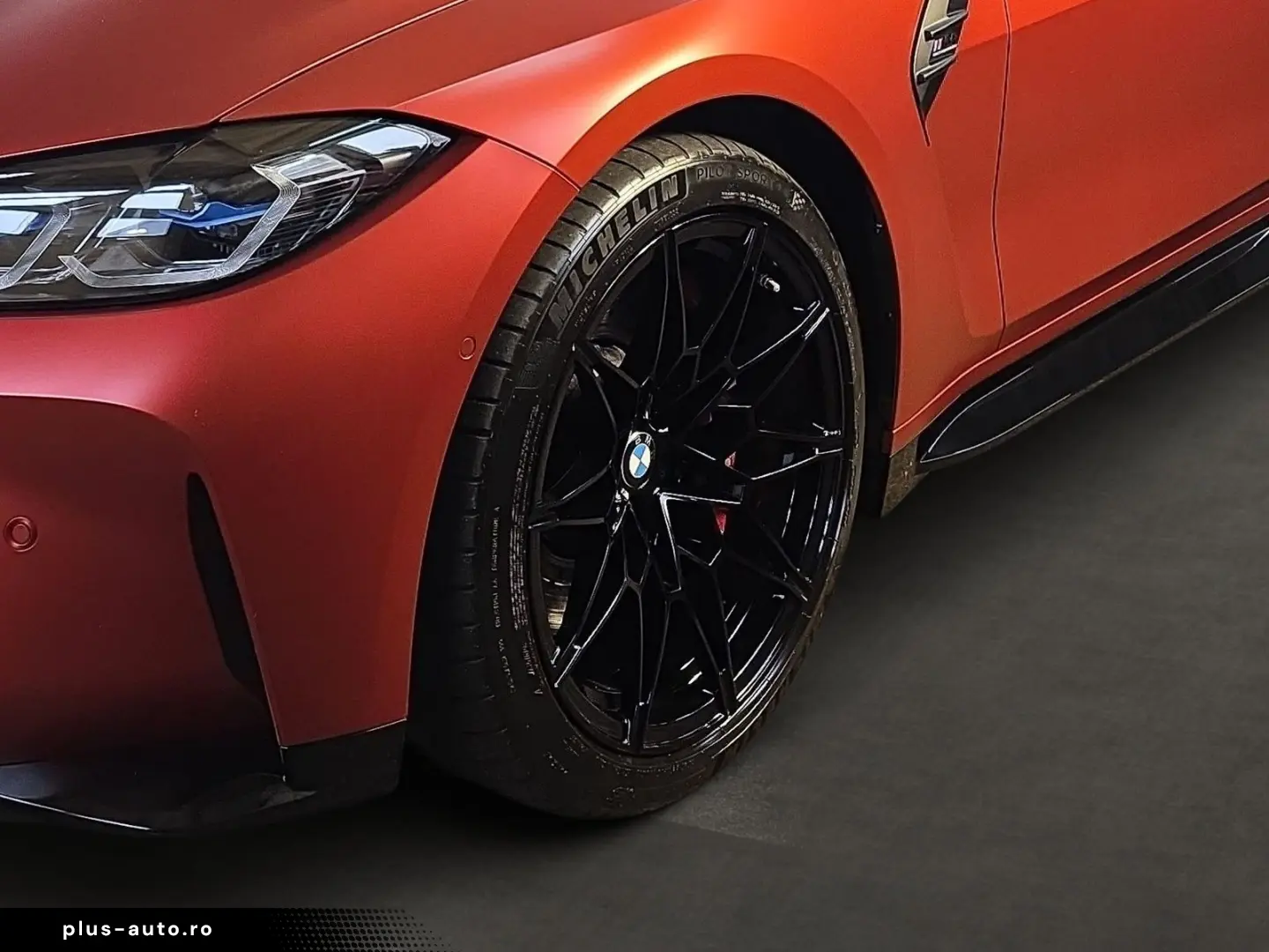 BMW M4 Competition FrozenOrange MCarbonExterieur Las