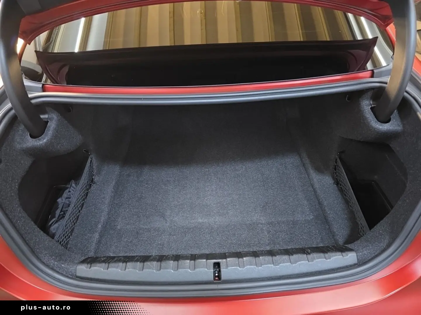 BMW M4 Competition FrozenOrange MCarbonExterieur Las