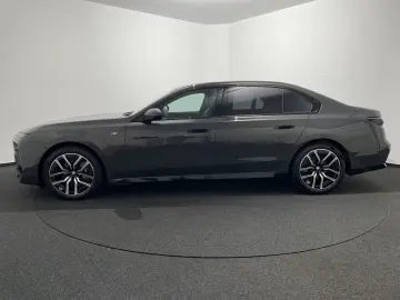 BMW 740d xDrive Limousine M Sportpaket