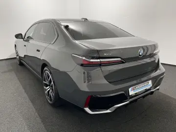 BMW 740d xDrive Limousine M Sportpaket
