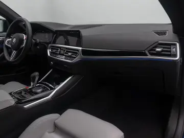 BMW M4 Competition xDrive DAB Laser