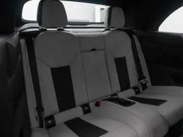 BMW M4 Competition xDrive DAB Laser