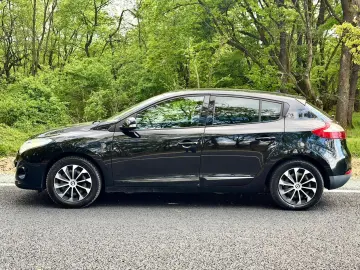 Renault Megane 3   Navi   keyless entry   1.5 diesel