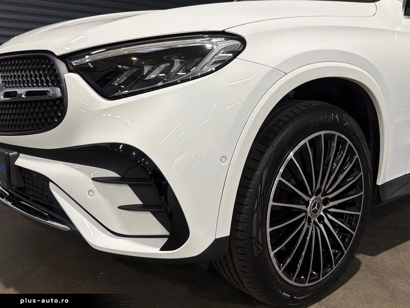 MERCEDES-BENZ GLC 300 e 4M AMG Panorama CarPlay 360 -Kamera