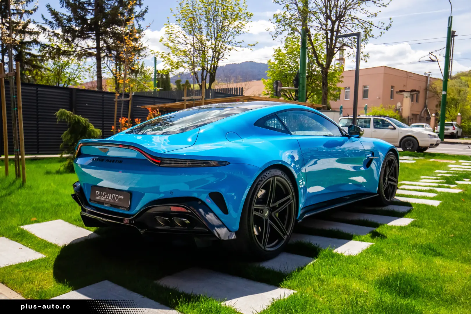 Aston Martin V8 Vantage