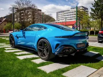 Aston Martin V8 Vantage