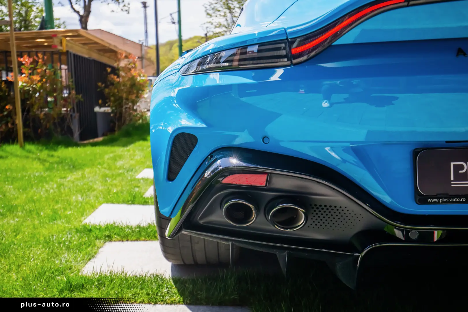 Aston Martin V8 Vantage