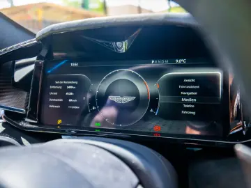 Aston Martin V8 Vantage