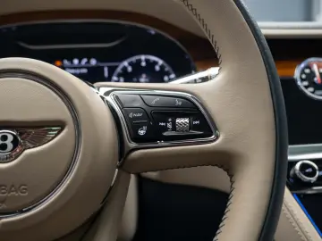 Bentley Continental GT V8 Bang & Olufsen Pano