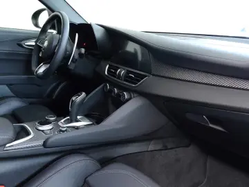 lfa Romeo Giulia Quadrifoglio 520PS