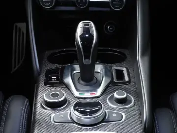 lfa Romeo Giulia Quadrifoglio 520PS