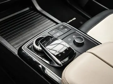 Mercedes-Benz GL 320