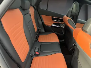 MERCEDES-BENZ GLC 300 e 4M AMG Prem Pano AHK Distron&hellip;