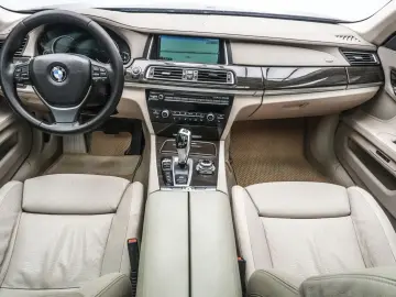 BMW Seria-7