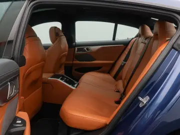 ALPINA B8 4.4 Bi-Turbo 360   Laser Individual 21