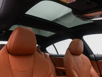 ALPINA B8 4.4 Bi-Turbo 360   Laser Individual 21