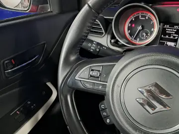 SUZUKI SWIFT HYBRID 1.2i 83CP 2021