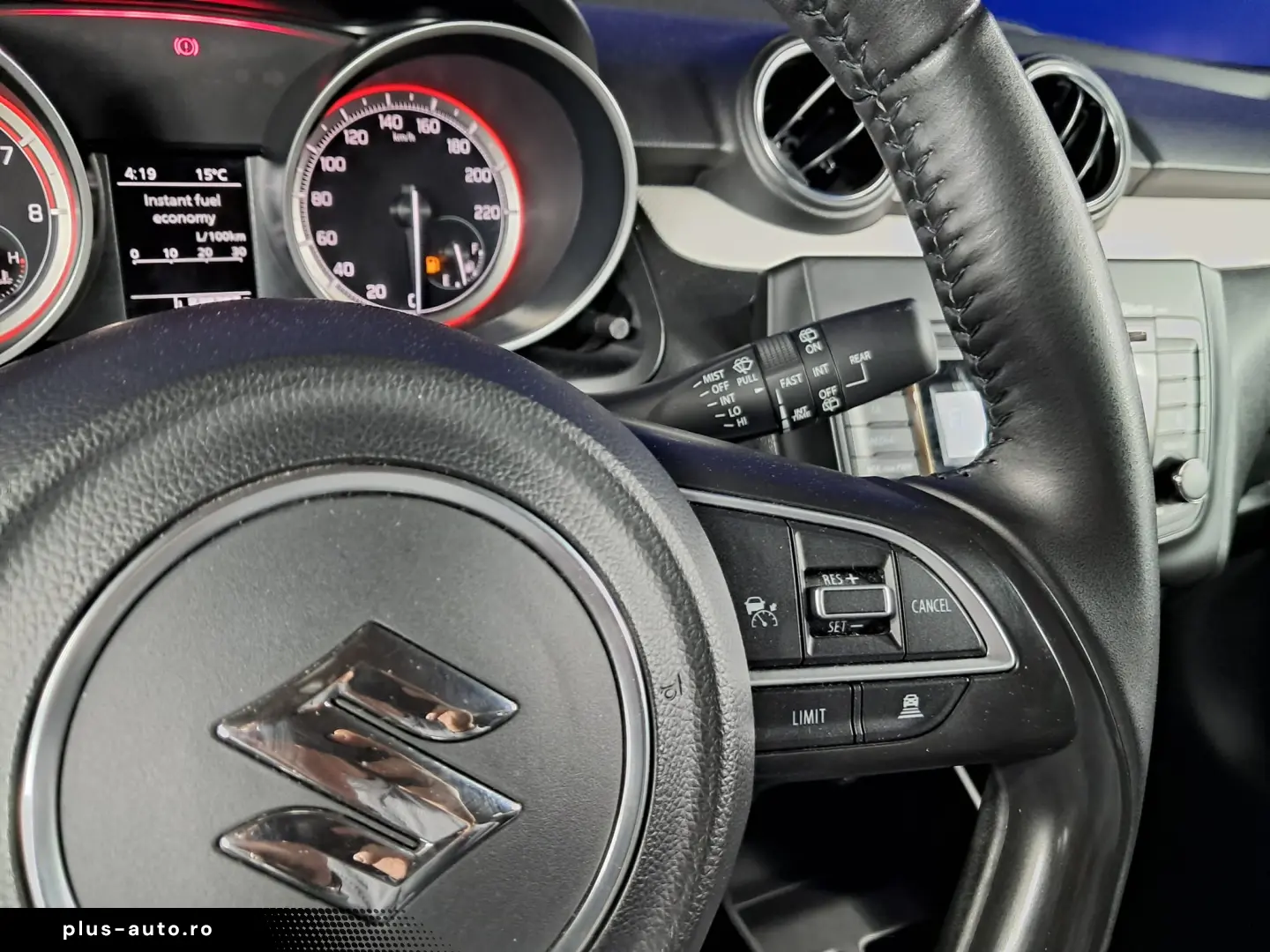 SUZUKI SWIFT HYBRID 1.2i 83CP 2021