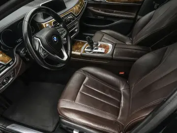 BMW Seria-7