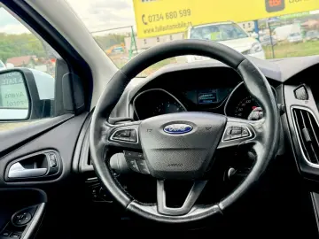 Ford Focus  2015
