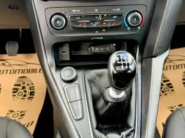 Ford Focus  2015