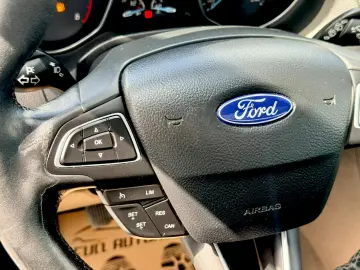 Ford Focus  2015