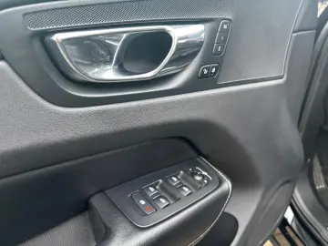 Volvo XC60 D5 2018 Piele Ventilatie Panoramic Ful