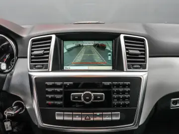 Mercedes-Benz ML 230