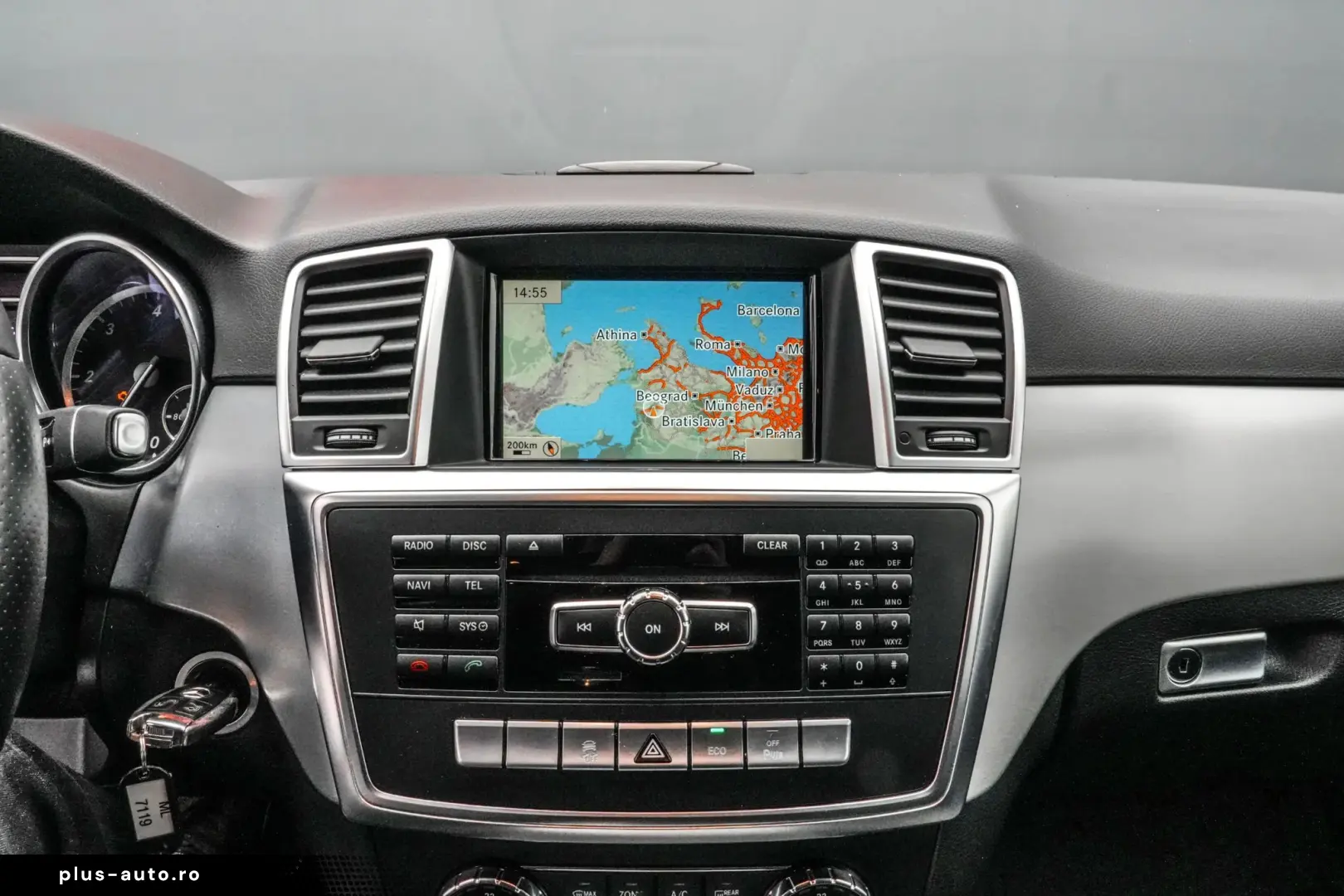 Mercedes-Benz ML 230