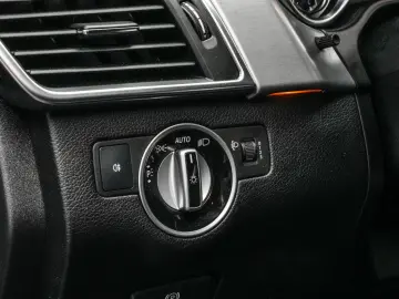 Mercedes-Benz ML 230