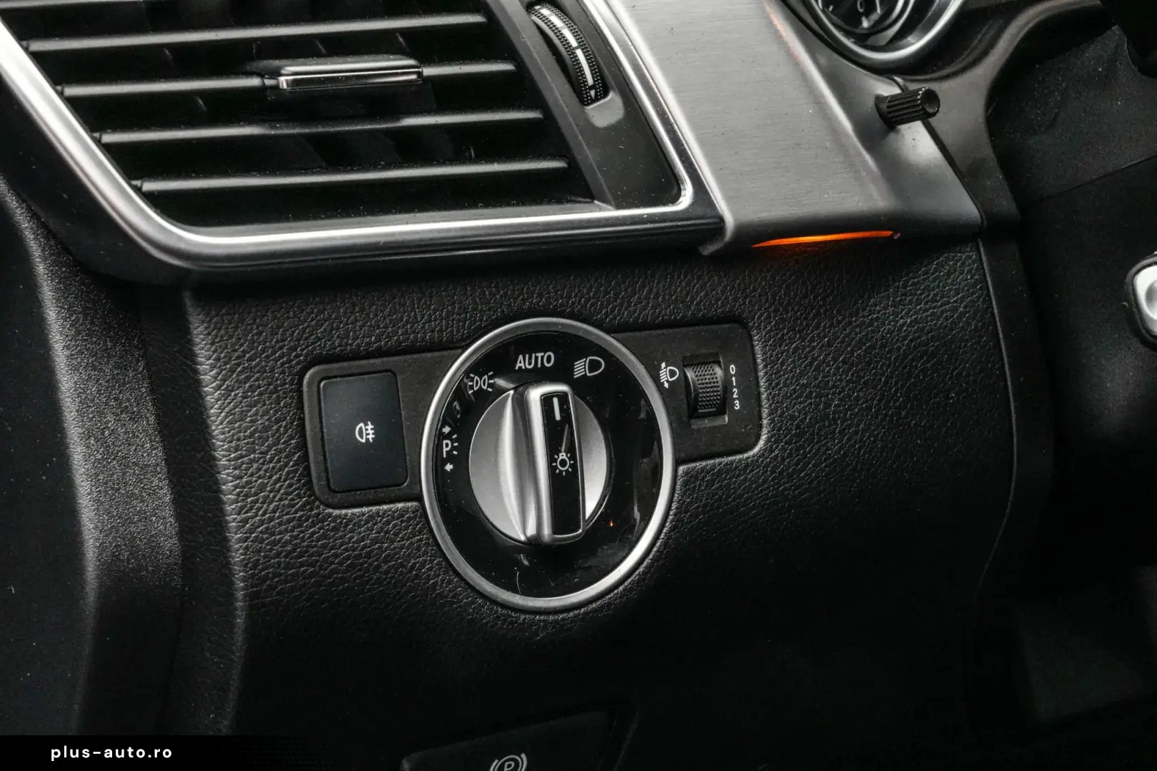 Mercedes-Benz ML 230