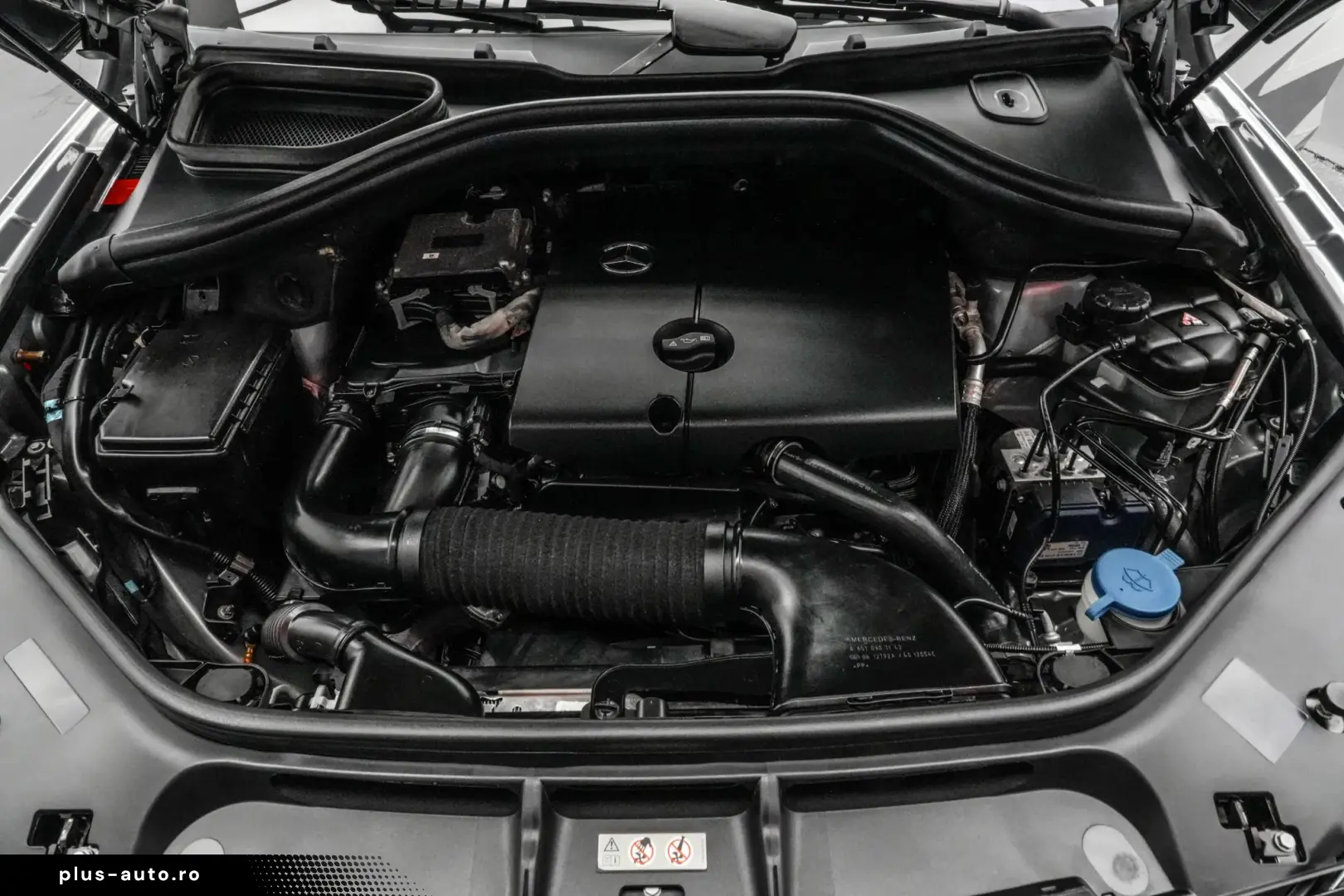 Mercedes-Benz ML 230