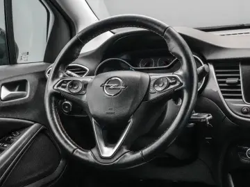 Opel Crossland (X)