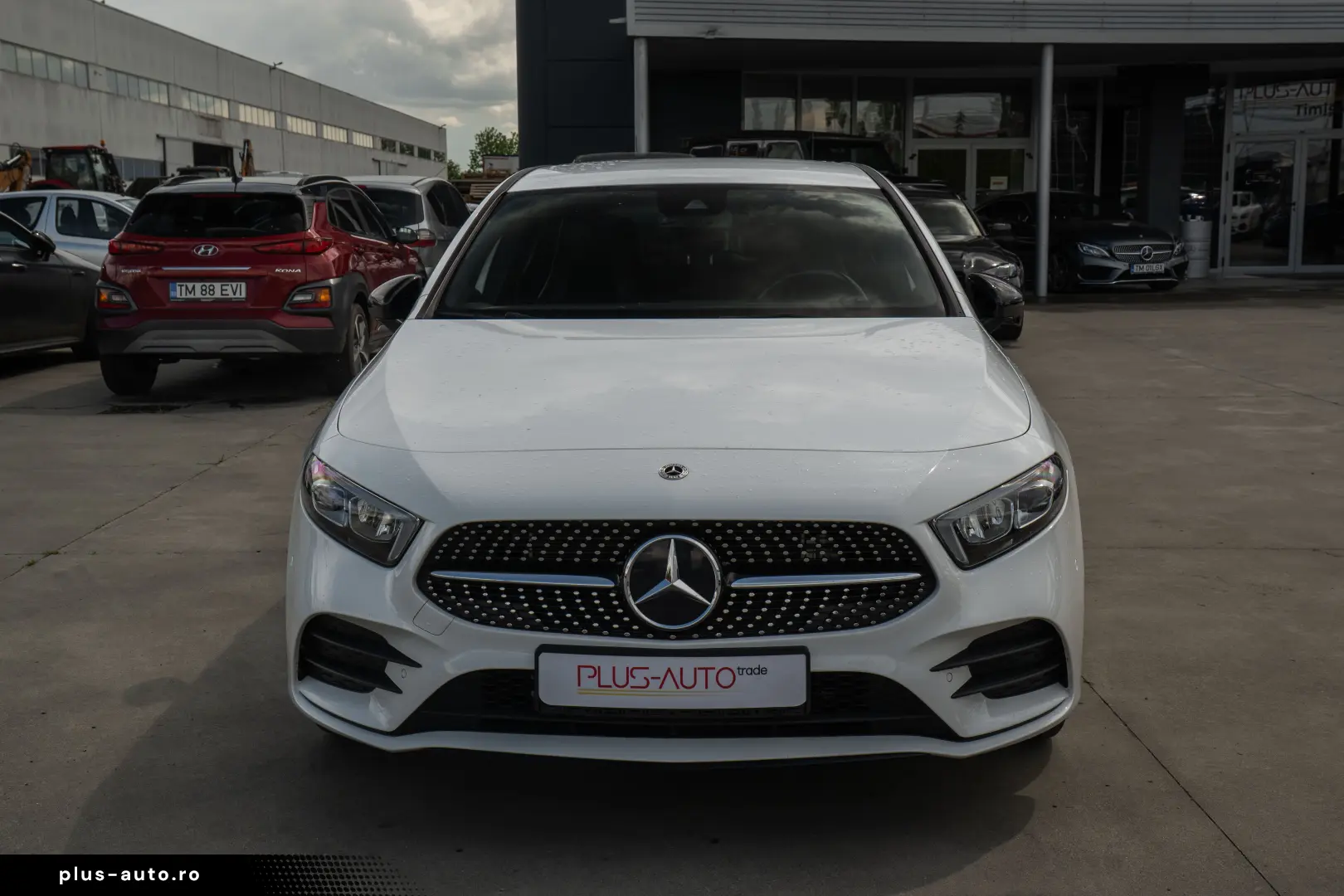 MERCEDES-BENZ A 250 e AMG LINE  GARANTIE