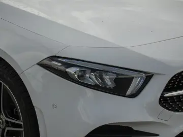 MERCEDES-BENZ A 250 e AMG LINE  GARANTIE