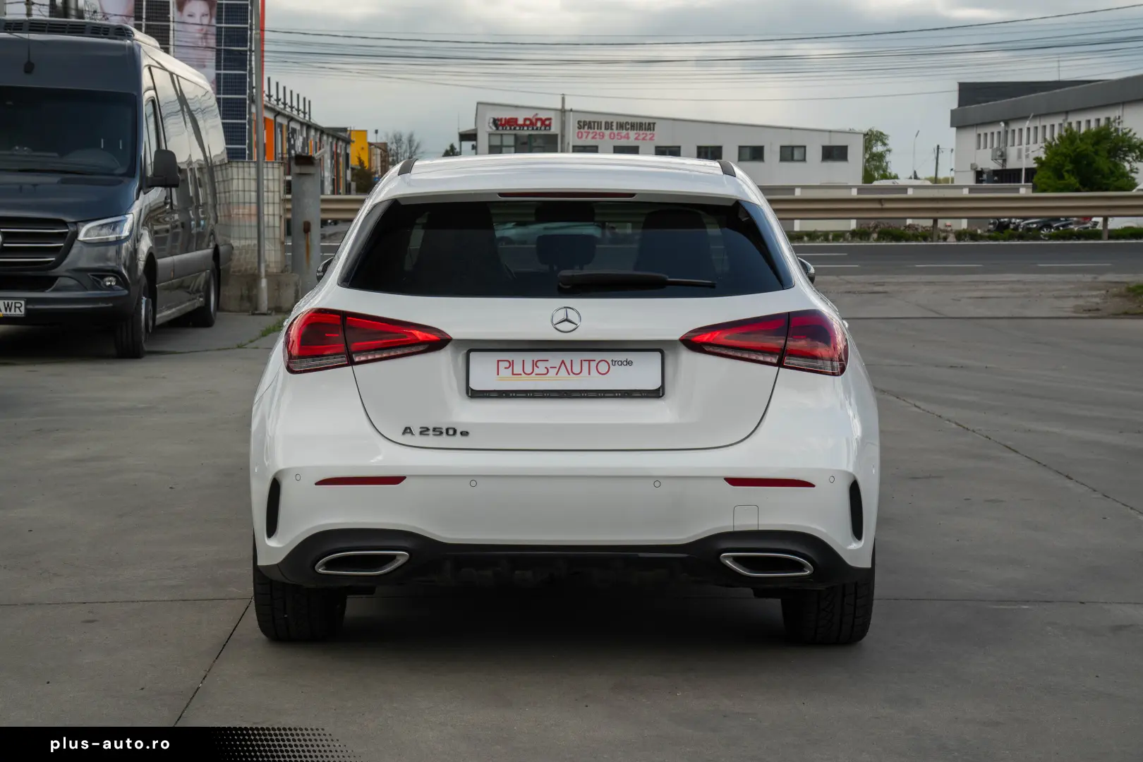 MERCEDES-BENZ A 250 e AMG LINE  GARANTIE