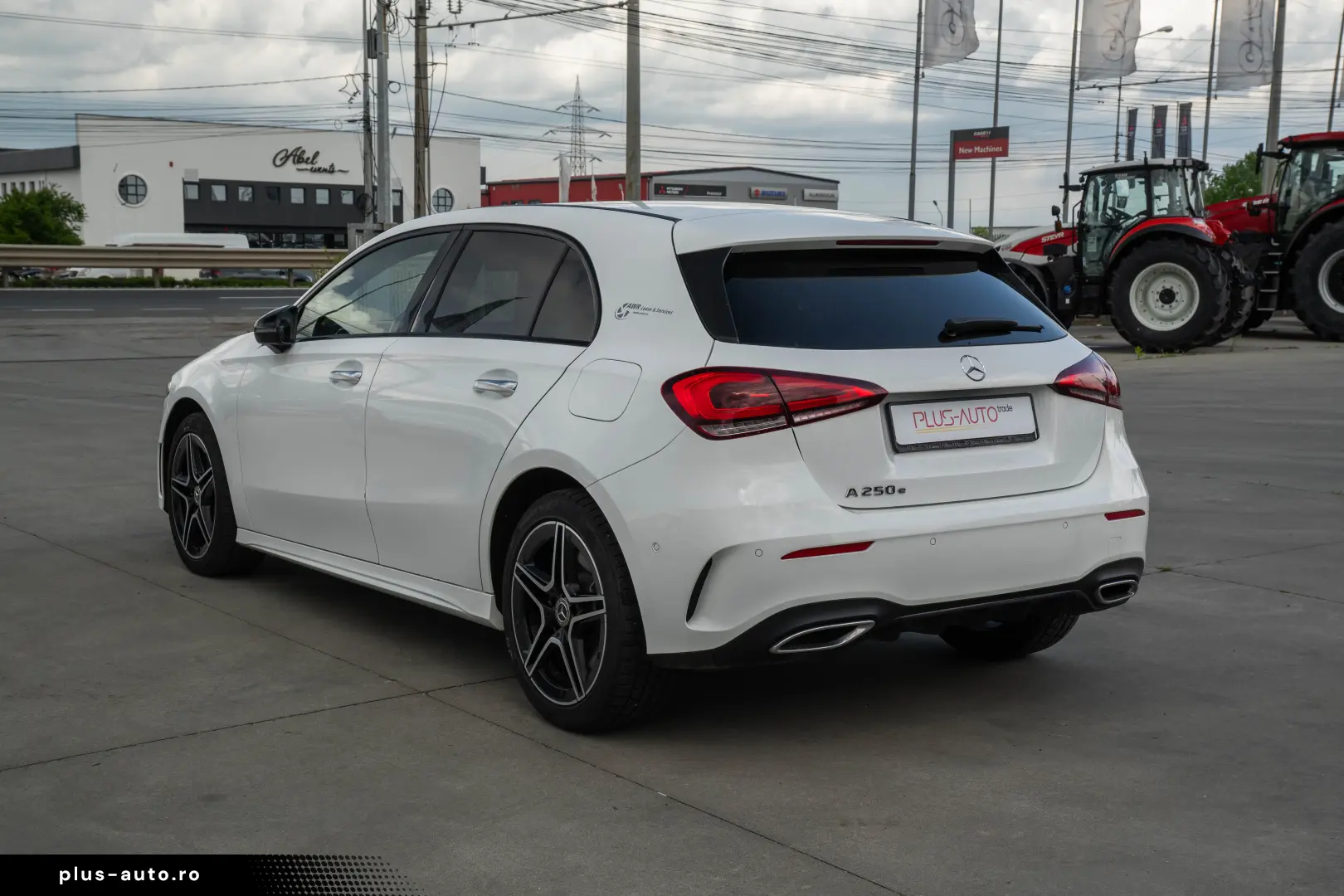 MERCEDES-BENZ A 250 e AMG LINE  GARANTIE