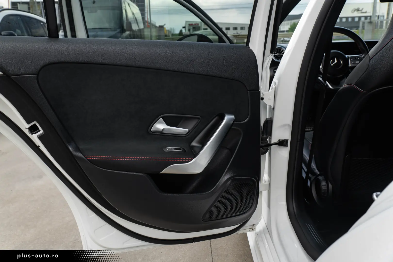 MERCEDES-BENZ A 250 e AMG LINE  GARANTIE