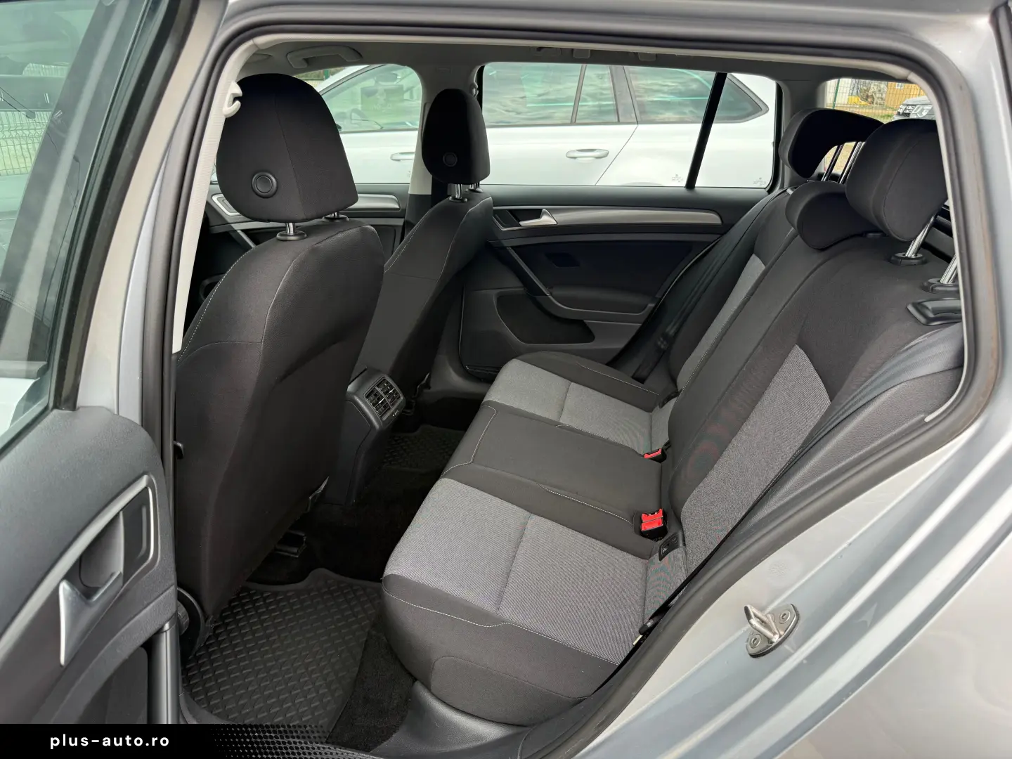 VW Golf VII 12 2015 - 1.6 diesel - RATE fara Avans