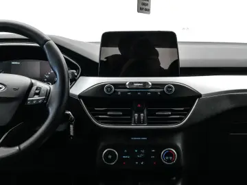 Ford Focus Gen-Iv-2018