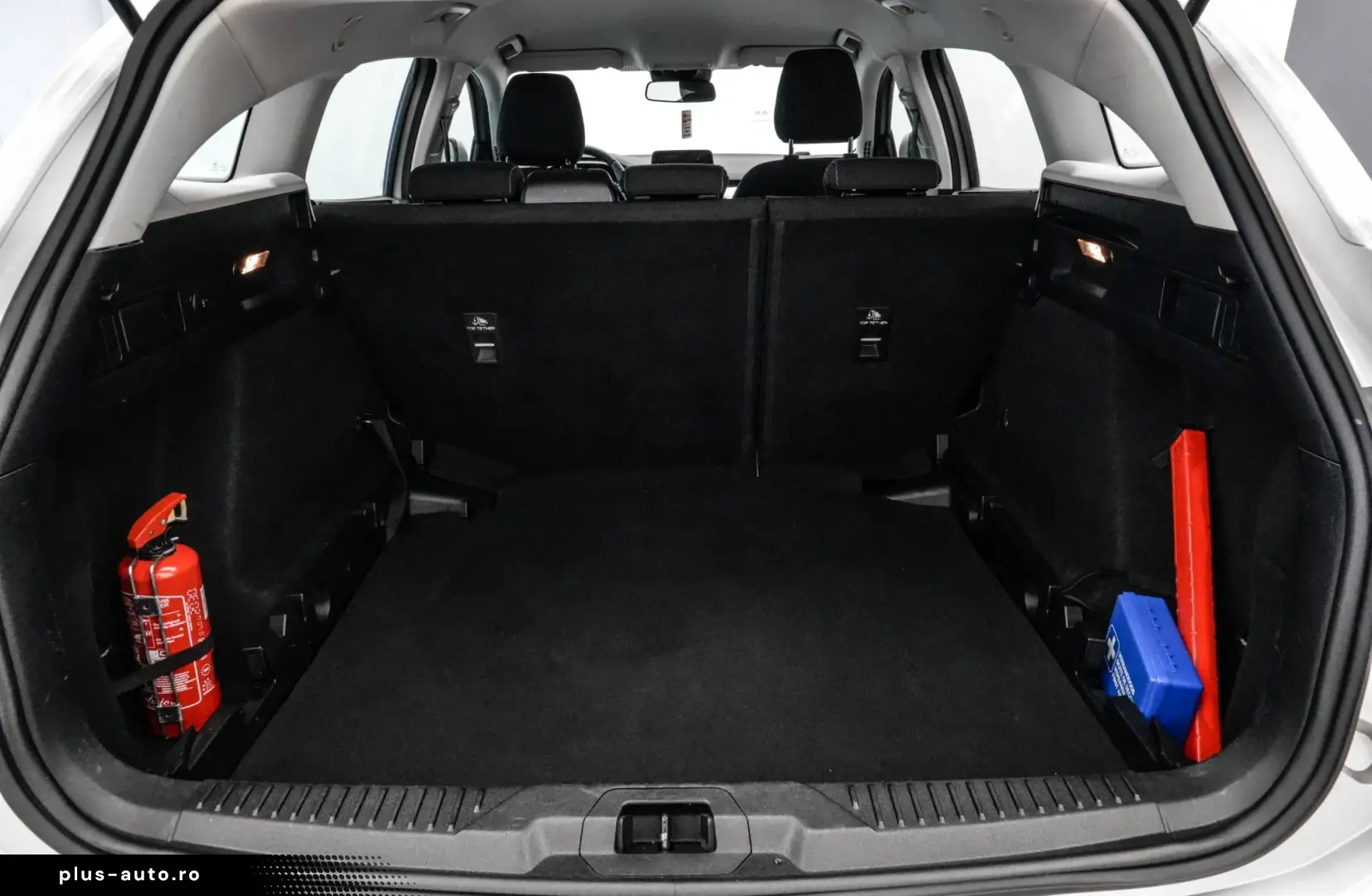 Ford Focus Gen-Iv-2018