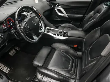 Ds-Automobiles Dsa-Ds5