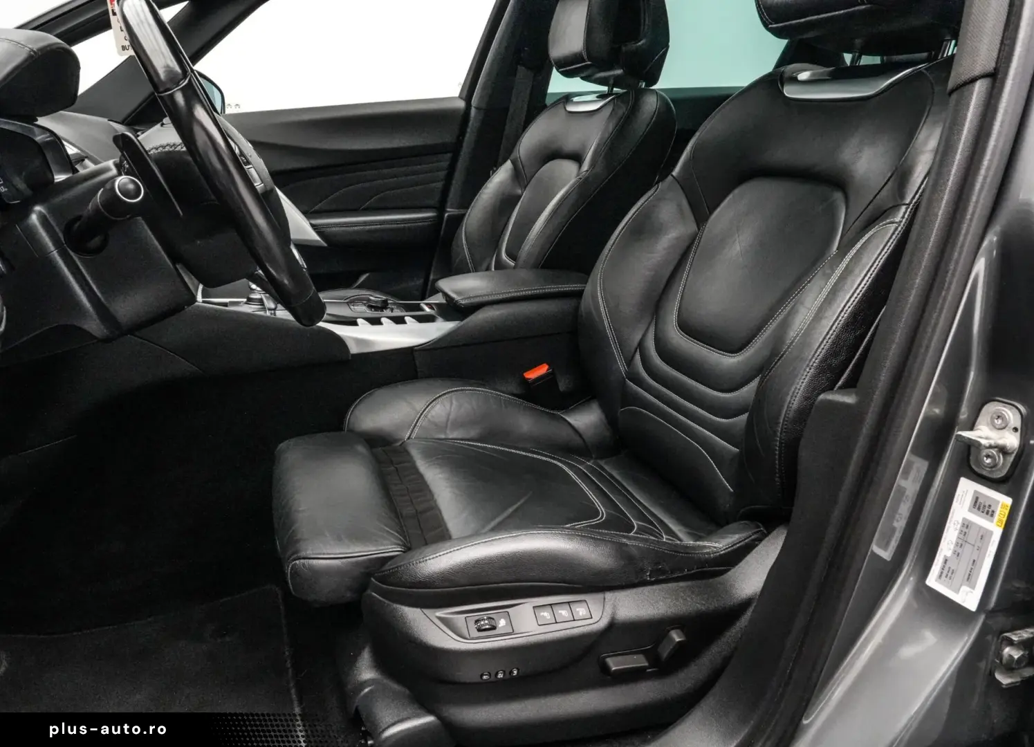 Ds-Automobiles Dsa-Ds5