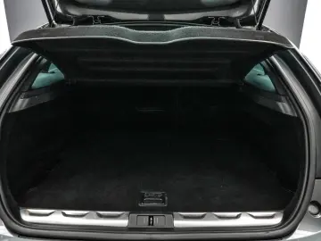 Ds-Automobiles Dsa-Ds5