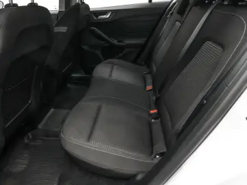 Ford Focus Gen-Iv-2018