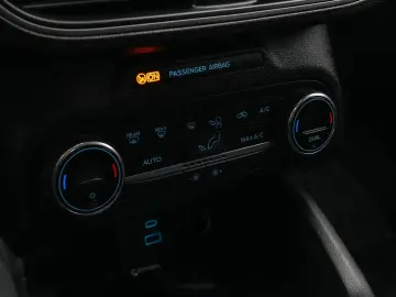 Ford Focus Gen-Iv-2018