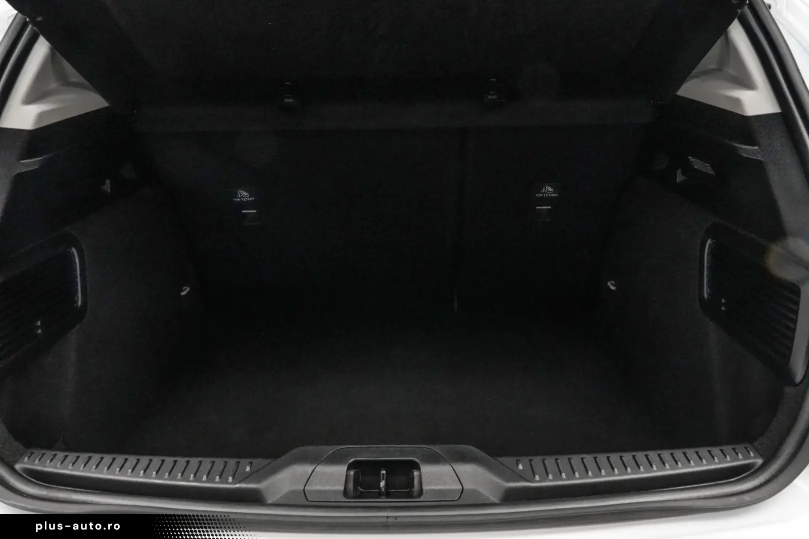 Ford Focus Gen-Iv-2018